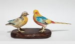 Duas antiga esculturas chinesas em Marfim policromado, representando Pato e Faisão. Med. 06 x 13 cm até a ponta da cauda. Séc.XIX/XX. Pq restauro em dois dedos do faisão.