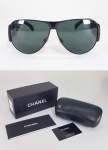 CHANEL - Óculos original, unissex, modelo AVIATOR black, código 4153, estando tanto a armação quanto as lentes, numeradas e assinadas. Código e tamanho na perna.  Acompanha estojo, garantia, certificado e caixa original. Adquirido em 2011 mas com pouquíssimo uso.