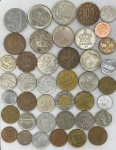 Lotão com 40 Moedas sem repetir Paises: São 40 Paises: Alemanha, Argentina, Australia, Africa do Sul, Austria, Bolivia, Belgica, China, Canadá, Chile, Colombia, Costa Rica, Caribe, Coréia do Sul, Dinamarca, Egito, Euro, Estados Unidos, França, Fiji, Grécia, Holanda, Hong Kong, Israel, Inglaterra, India, Itália, Japão, Noruega, Malasia, México, Paraguai, Peru, Portugal, Suiça, Singapura, Tailandia, Tokelau, Uruguay e Venezuela - Moedas Circuladas de vários metais. Kit 1