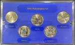 Estados Unidos - State Quarter Colection 2003 Philadélphia Mint Edition - Set com os seguintes Estados: Ilinóis, Alabama, Maine, Missouri e Arkansas - PROOF/MINT (Letra P-Philadélphia)