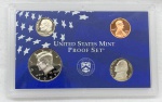 Estados Unidos - Set de 1999 com 4 Moedas Proof/Mint - Letra S - Estojo Lacrado do Programa United Stats Mint Proof Set contendo - One Dime, One Cent, Fice Cents e Half Dollar. Flor de Cunho sem caixa