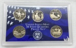 Estados Unidos - Set de 2003 com 5 Moedas Quarter States Proof/Mint - Letra S - Estojo Lacrado do Programa United Stats Mint 50 State Quarters Proof Set contendo os seguintes Estados - Illinois, Alabama, Maine, Missouri e Arkansas. Flor de Cunho sem caixa com leves riscos no acrilico