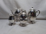 (27)Jogo de servir chá, café com 4 peças em prata 90 Wolff.40663