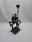 Escultura feito a partir de parafusos de guerreiro antigo. Medindo 41cm de altura. Gravado na base JS.