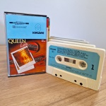Fita cassete original Queen Live em bom estado de conservação