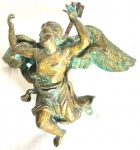Magnífica escultura produzida em bronze representando anjo, atribuída ao mestre Valentim, fundição