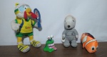 Lote de Antigos Brinquedos, incluindo o mascote da Sadia.