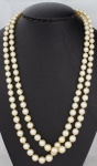 Belíssimo colar de pérolas de 2 voltas degradê med. entre 5 à 7 mm com belo fecho em ouro branco 18