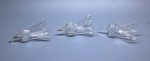 DEMI CRISTAL - Lote de 3 peças em demi cristal com decoração bico de jaca, sem base. Med. 13 cm.