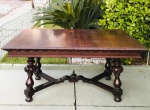 Antiga mesa em madeira jacarandá esculpida e torneada e envernizada - 80x163x107 cm sem extensor e 8