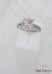Anel noivado em ouro branco 18k estilo Tiffanys c/ diamante central 0,70 pts - peso 7,1g tamanho 15