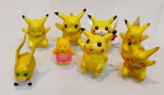 Lote de bonecos Pokemón Pikachu.