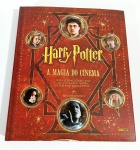 Livro Harry Potter: A Magia Do Cinema. Em perfeito estado.