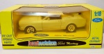 Jouef Evolution Minuatura Ford Mustang   Escala 1/18 . Carro Na caixa em perfeito estado. Caixa com blister quebrado.