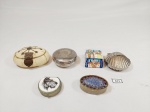 Lote 6 caixas decorativas diversas  paar colecionador materiais e modelos osso, metal medem 7,5 cm à 4 cm