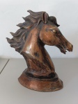 Escultura cabeça de cavalo pesa quase 4 kilos belíssima Med 29x32 tem marcações na base