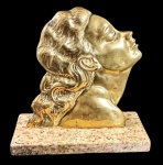 Charmosa Escultura em Bronze , representando Busto Feminino , com base em mármore , med. 11 x 20 x 2