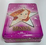 Linda lata vazia do Livro - Menina das Estrelas - ZIRALDO - Fab: Meister. Medida: 23,5 cm x 16,5 cm x 5 cm.