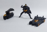 Lote de 3 brindes - Beware the Batman - Coleção Mc Donalds 2013 - Batman - Batmoto - Batmóvel - Medida maior: 10 cm comprimento.