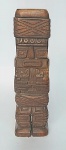 Antiga escultura entalhada na madeira, representando Deus Inca - TIKI - Medida: 17 cm de altura x 5 cm x 5 cm.