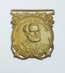 Medalha do Mérito Tamandaré - Bronze - Medida : 40 mm x 35 mm x 3 mm. A Medalha Mérito Tamandaré, criada pelo Decreto nº 42.111, de 20 de agosto de 1957, é destinada a agraciar as autoridades, instituições e personalidades civis e militares, brasileiras ou estrangeiras, que tenham prestado relevantes serviços na divulgação ou no fortalecimento das tradições da Marinha do Brasil.