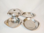 Baixela 4 peças em Aço inox sendo 1 travessa Oval, 2 redondas e 1 sopeira em inox tramontina mede sopeira 12 cm x 26 cm e travessas 23 cm , 28 cm e 35 cm x 21 cm