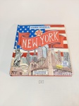 Livro New York  POP UP- Ilustraçao -Jennie Maizels. CAPA DURA. --  12 PAGINAS  -Uma viagem em 3D explora os locais mais emocionantes da Big Apple neste livro convidativo e inovador.