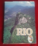 " Rio" , livro produzido por Bloch Editora, 1991, comemorativo da ECO 92, evento mundial no RJ, capa dura, 35x26 cm., prefácio Carlos Heitor Cony, muito boa impressão, fotografias e textos; bom.estado e poucas narcas do tempo, na contra-capa.