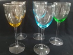 Cinco taças em cristal  para vinho com detalhe colorido - Altura:20 cm