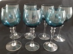 Sete taças em cristal  para vinho na cor azul - Altura:20 cm