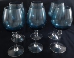 Seis taças em cristal  para vinho na cor azul - Altura:23 cm