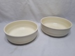 Par de bowls em cerâmica na creme. Medindo o maior 22cm x 8cm de altura.