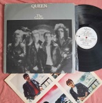 LP QUEEN - THE GAME C/ ENCARTE // CAPA CONFORME FOTOS // DISCO EM MUITO BOM ESTADO // PODE CONTER RISCOS QUE CAUSAM CHIADOS, RUÍDOS OU PULOS