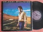 LP DELBERT McCLINTON - THE JEALOUS KIND // CAPA CONFORME FOTOS // DISCO EM MUITO BOM ESTADO // PODE CONTER RISCOS QUE CAUSAM CHIADOS, RUÍDOS OU PULOS