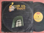 LP UM SOL MAIOR C/ GERSON COMBO // CAPA CONFORME FOTOS // DISCO EM MUITO BOM ESTADO // PODE CONTER RISCOS QUE CAUSAM CHIADOS, RUÍDOS OU PULOS