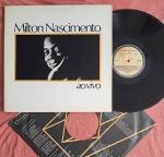 LP MILTON NASCIMENTO - AO VIVO CAPA DUPLA C/ ENCARTE // CAPA CONFORME FOTOS // DISCO EM MUITO BOM ESTADO // PODE CONTER RISCOS QUE CAUSAM CHIADOS, RUÍDOS OU PULOS