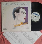 LP NEY MATOGROSSO - PERSONALIDADE C/ ENCARTE // CAPA CONFORME FOTOS // DISCO EM MUITO BOM ESTADO // PODE CONTER RISCOS QUE CAUSAM CHIADOS, RUÍDOS OU PULOS