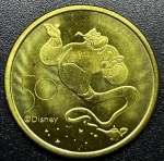 Disney 50 Anos - Medalhão Dourado comemorativo dos 50 anos da Walt Disney World - Aladim/Gênio - FC