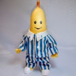 Boneco Banana De Pijama B1 Glasslite 1997 14 cm altura. Detalhes conforme fotos, _(ºLº)_ Caso necessite, tire todas suas dúvidas via atendimento personalizado por WhatsApp: (11) 98681-9377 ou pelo e-mail: contato@antiguera.com.br, onde você pode solicitar fotos detalhadas. Não deixe para última hora! Antecipadamente agradecemos pelo seu lance. Sem garantias futuras