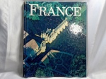 Livro La France Formato: Capa dura. Detalhes conforme fotos, _(ºLº)_ Caso necessite, tire todas suas dúvidas via atendimento personalizado por WhatsApp: (11) 98681-9377 ou pelo e-mail: contato@antiguera.com.br, onde você pode solicitar fotos detalhadas. Não deixe para última hora! Antecipadamente agradecemos pelo seu lance. Sem garantias futuras