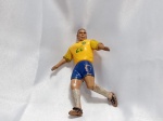 Boneco copa do mundo antigo. Detalhes conforme fotos, _(ºLº)_ Caso necessite, tire todas suas dúvidas via atendimento personalizado por WhatsApp: (11) 98681-9377 ou pelo e-mail: contato@antiguera.com.br, onde você pode solicitar fotos detalhadas. Não deixe para última hora! Antecipadamente agradecemos pelo seu lance. Sem garantias futuras