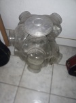 Antigo baleiro Duplo Grande Giratório de vidro 2 andar Decoração design estilo retrô Casa Comércio. Desgastes de uso e detalhes conforme fotos, _(ºLº)_ Caso necessite, tire todas suas dúvidas via atendimento personalizado por WhatsApp: (11) 98681-9377 ou pelo e-mail: contato@antiguera.com.br, onde você pode solicitar fotos detalhadas. Não deixe para última hora! Antecipadamente agradecemos pelo seu lance. Sem Garantias futuras. Lote para Retirada em mãos ou coleta via transportadora com total responsabilidade do arrematante.