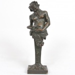 <b>CLODION, CALUDE MICHEL</b> <br>(1738-1814) <br>Figura Bacante <br>Escultura em bronze <br>Ass. na lateral esquerda <br>Alt. 30 cm