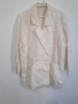 Lindo Blazer feminino 100% Linho, com botões em Madrepérola. Tam: G. Peças com marcas de guardado.