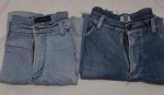 Lote de 2 bermudas Jeans masculina, tam 48 e 50. Peças com marcas de guardado.