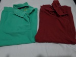 Lote de 2 camisas polo masculina, sendo a verde da marca Club Room, tam: M. Peças com marcas de guardado.