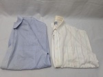 Lote de 2 camisas masculina social, peças com marcas de guardado. TAM: M