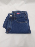 Calça Jeans Skinny escuro , tam: 34. Peça com marcas de guardado.