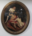 Gravura antiga em moldura oval dourada com vidro. Medida da moldura: 53 cm x 46 cm.