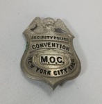 MILITARIA - Lindo DISTINTIVO / EMBLEMA / INSIGNIA de SECURITY POLICE CONVENTION - NEW YORK CITY 1966. Mede aprox.  6cm de altura